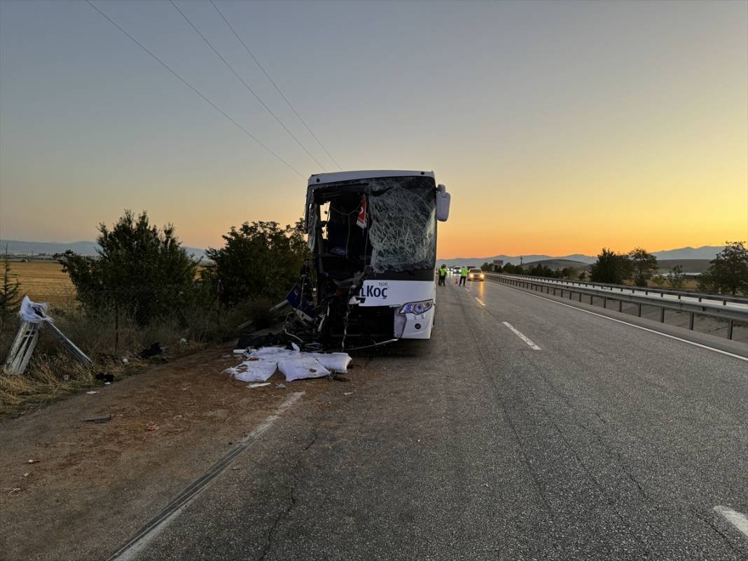 Feci kazada can veren muavin Necmettin Kırçıl Konya’da defnedildi 4